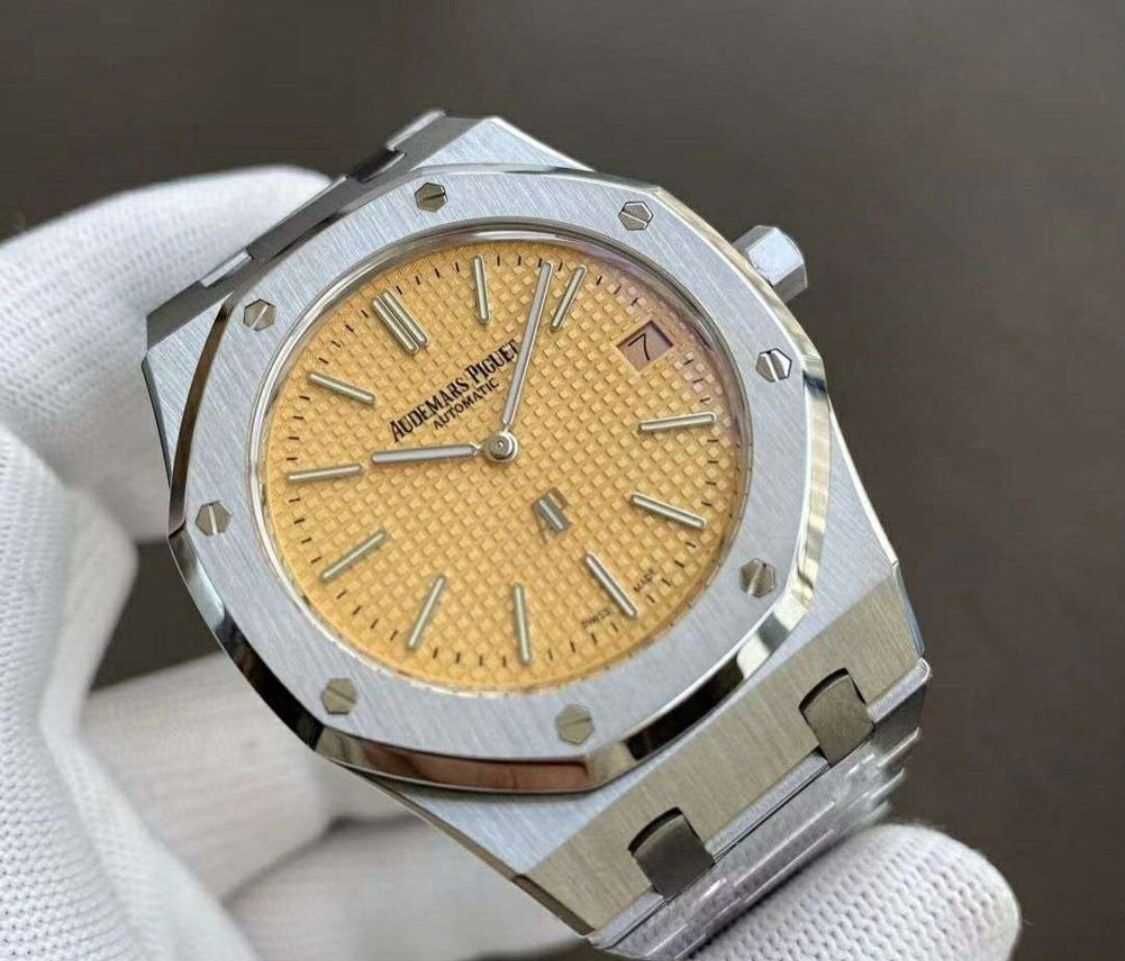 Audemars Piguet Royal Oak 15202BC 39mm Steel Case Bracelet Yellow Dial