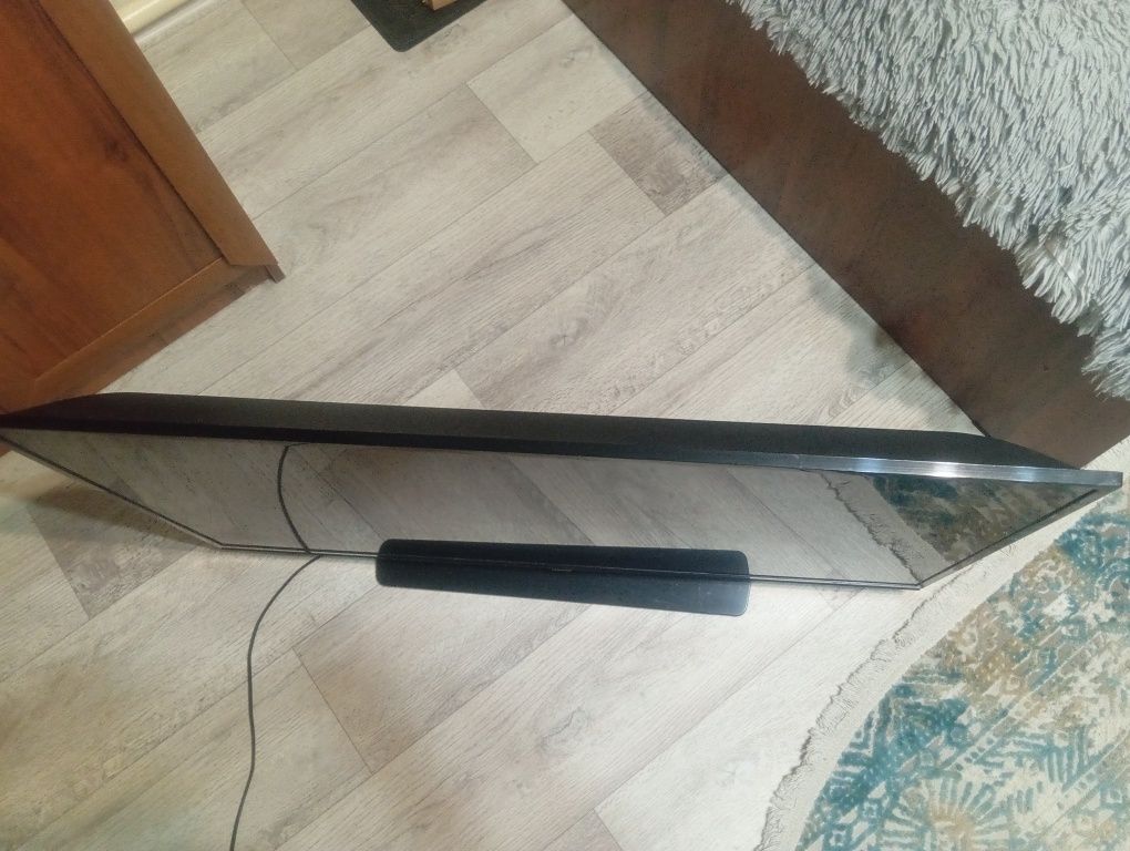 Продам плазму 102 диагональ
