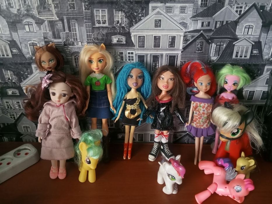 Продам кукол и пони