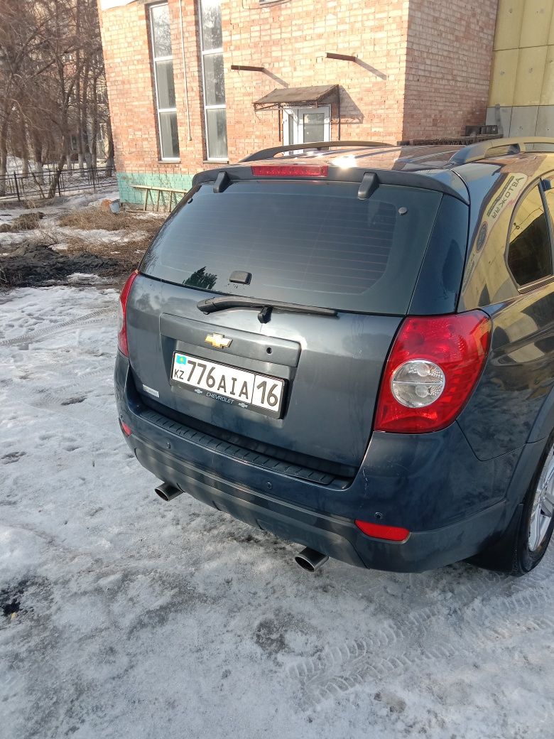 Chevrolet Captiva 2008 год