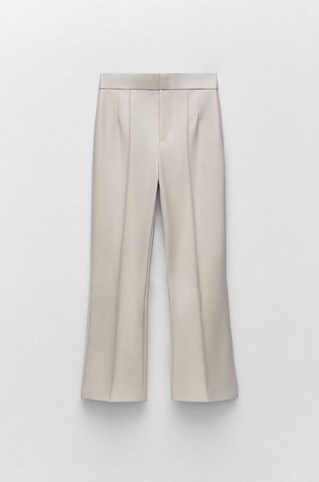 Pantaloni Zara tip imitatie de piele flare mar.XS Nou