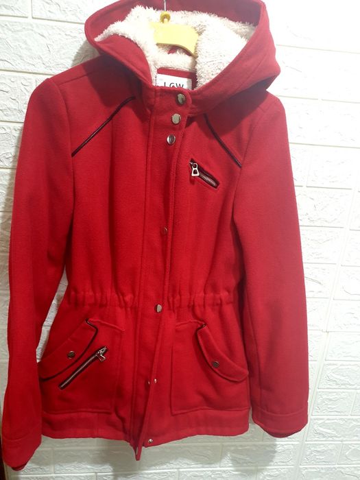 Червено дамско палто wikiki