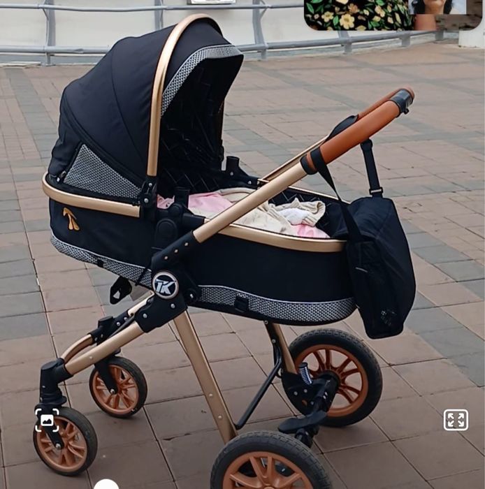 Коляска для ребенка