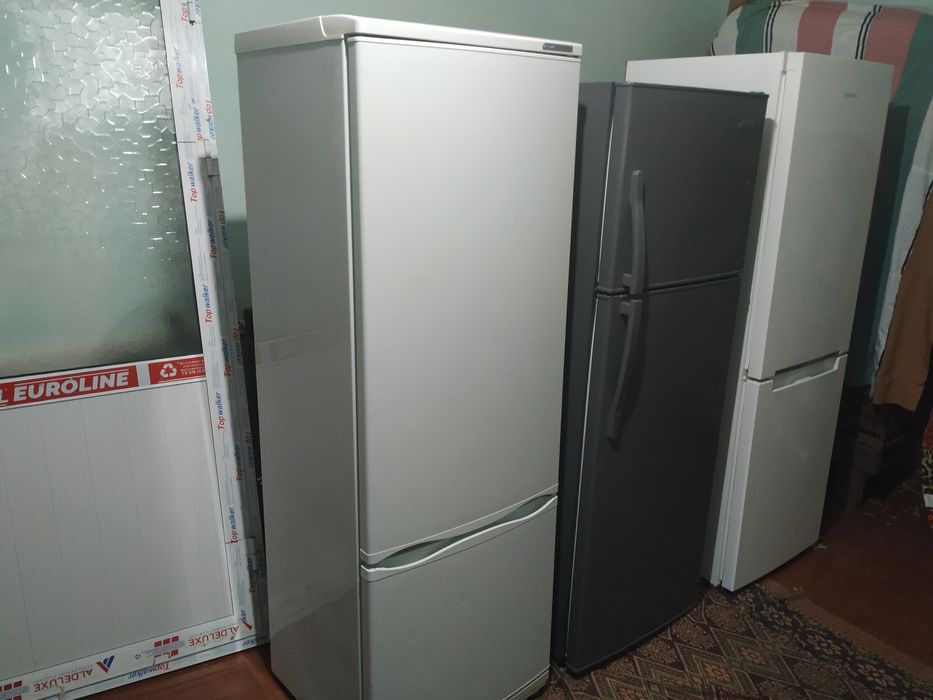 Холодильник сотилади