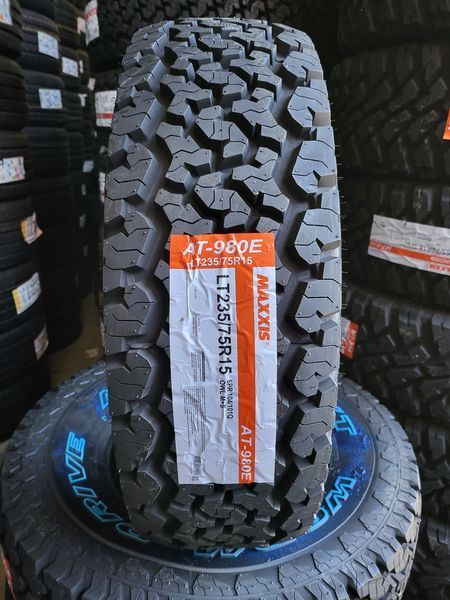 235/75/15 MAXXIS 4бр