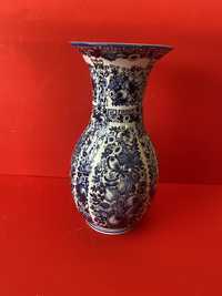 Стара порцеланова ваза от холандия