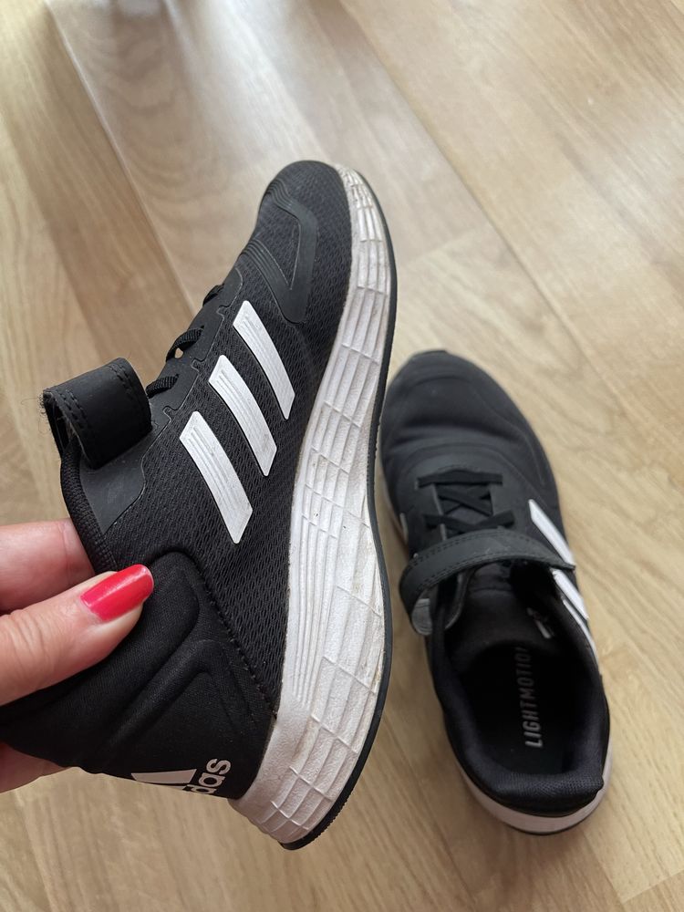 Маратонки  Adidas, обувки Mayoral