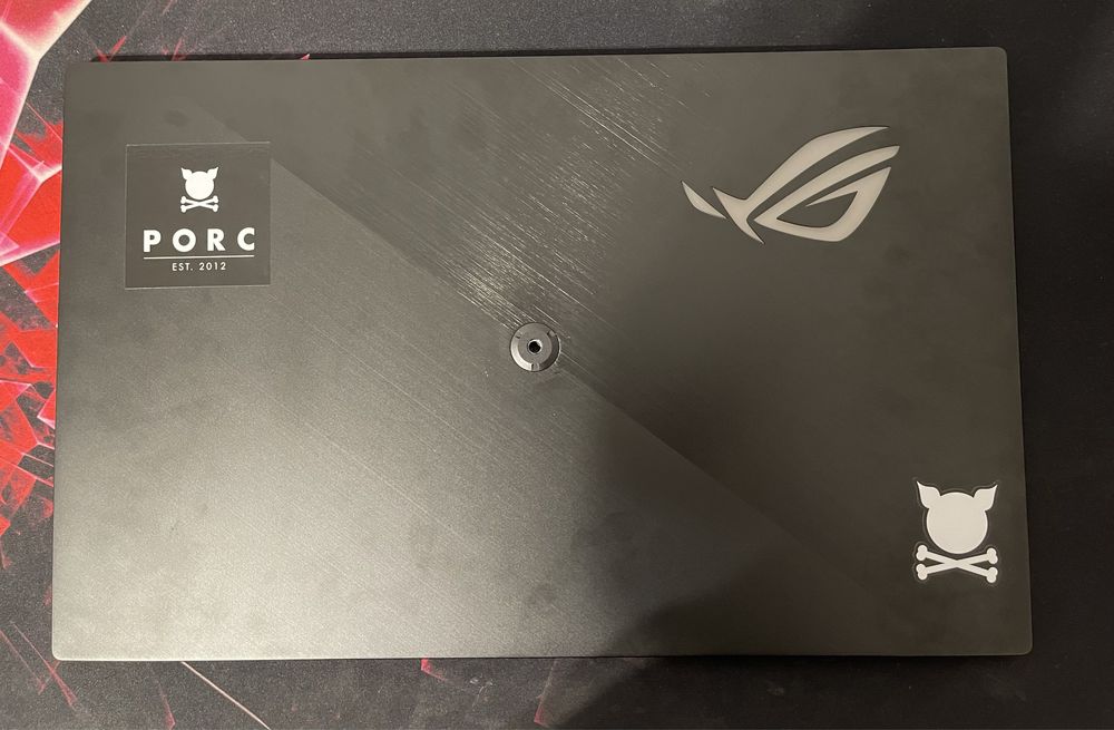 Vând monitor gaming ASUS ROG Strix XG17AHPE