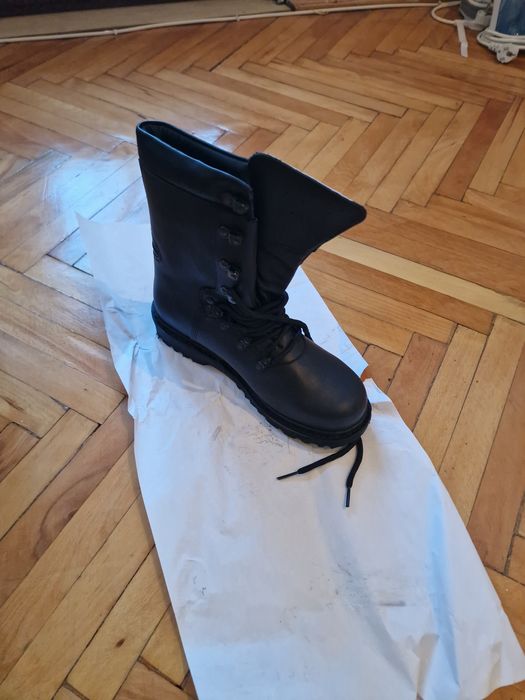 Ghete militare negre din piele naturală, mărimea 40.5