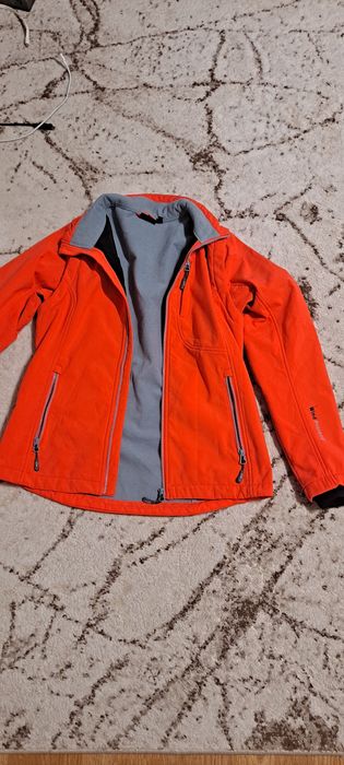 Geaca CMP potrivita pentru fete .Marime 38 S
