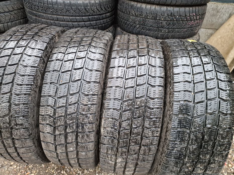 Anvelope 215/65R16C marca Vredestein, M +S, 7 mm