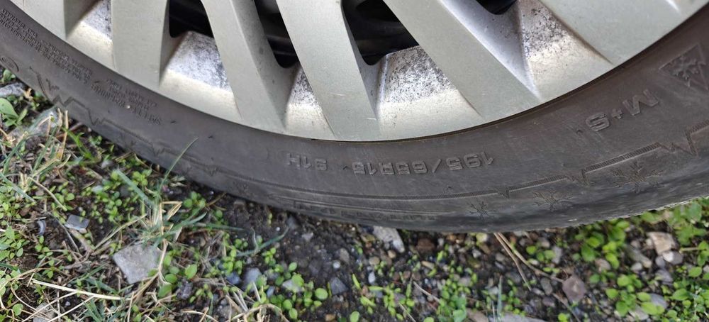 Железни джанти с Тасове и Гуми VW Caddy 15и16ц5x112