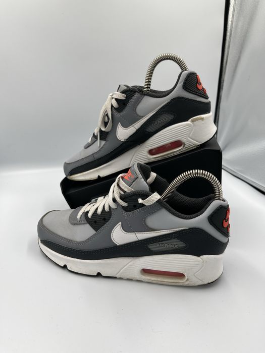 2 la pret de 1 nike air max