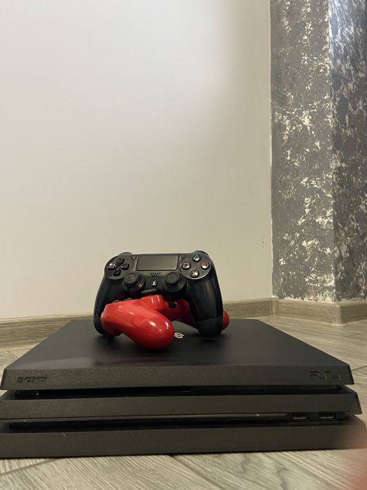 Vand Playstation 4 Pro (Jocuri incluse)