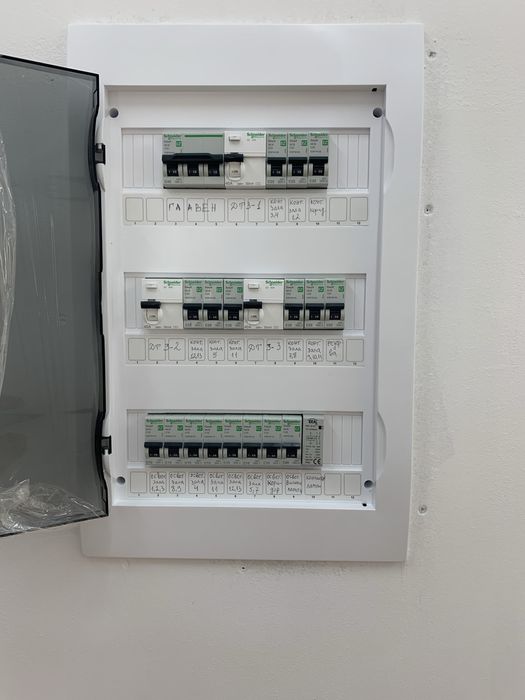 Елтехник Пловдив,Електро услуги,Електротехник Пловдив