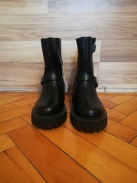 Дамски кожени боти