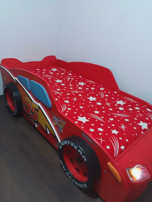 Vând pat copii Fulger Mcqueen