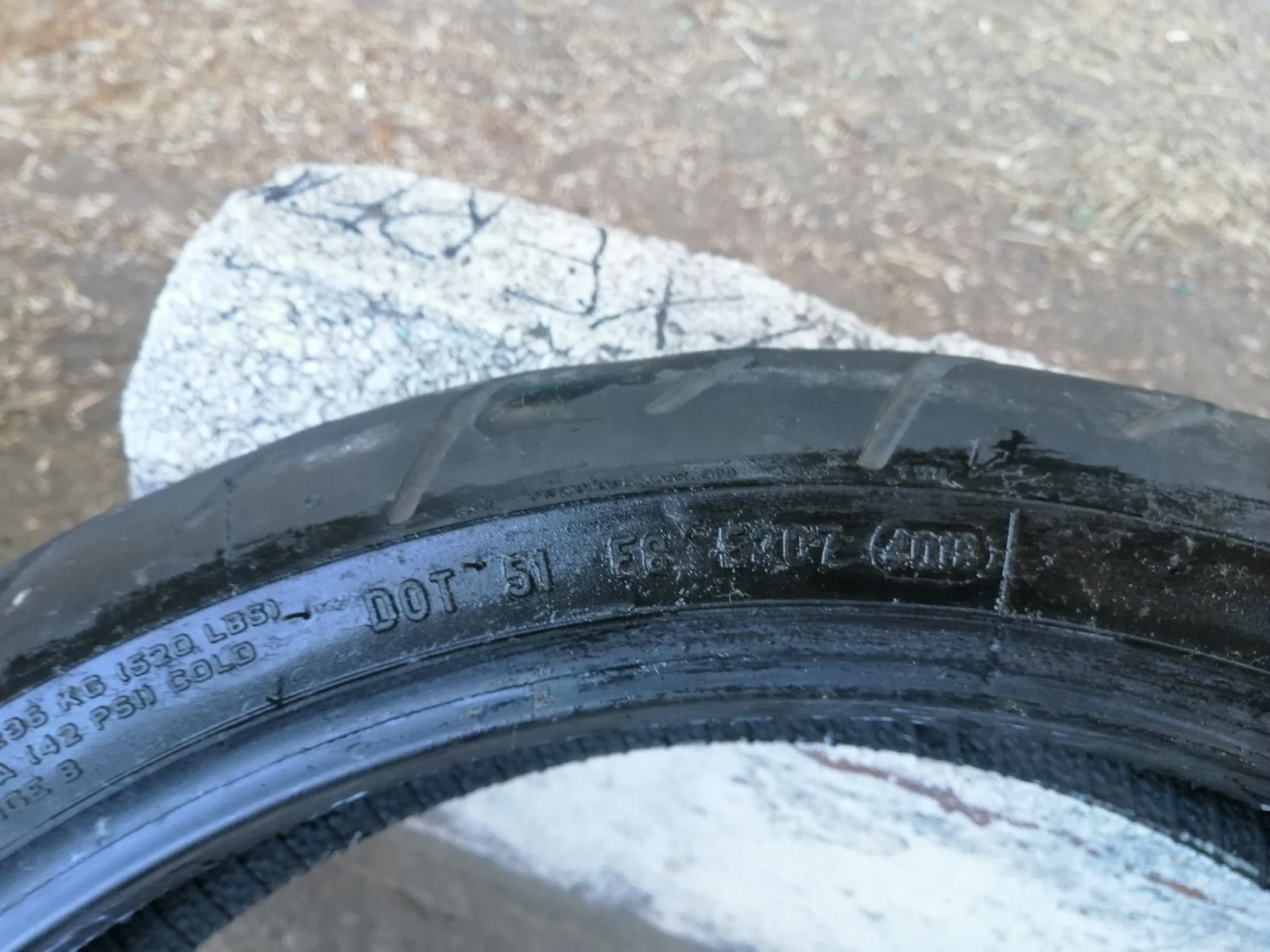 Комплект гуми Pirelli Diablo 120x70x17 и 160x60x17 ДОТ 4018