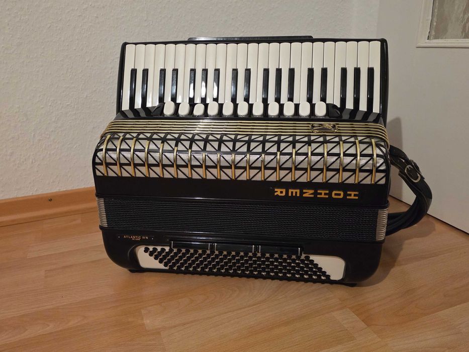 Акордеон Hohner Atlantic IV N De Luxe