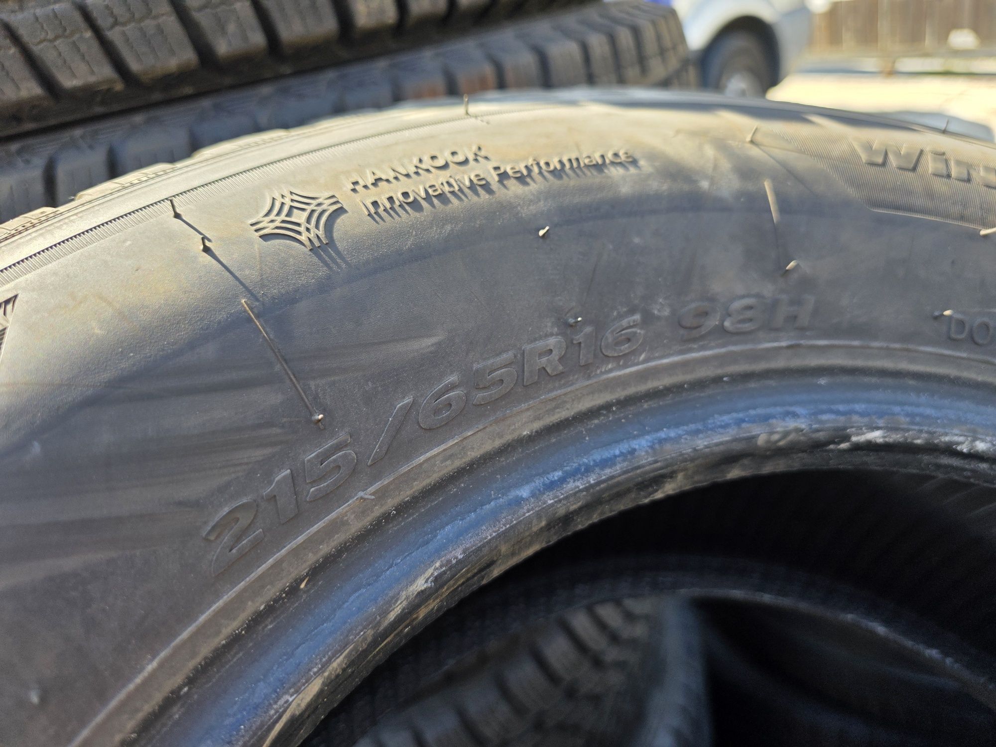 4бр Зимни гуми 215 65 16 - Hankook