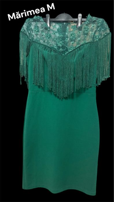Rochie eleganta cu franjuri