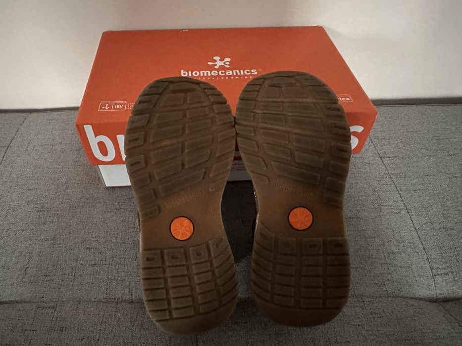 Детски обувки за момиче Biomecanics 30 номер стелка 19,5 см