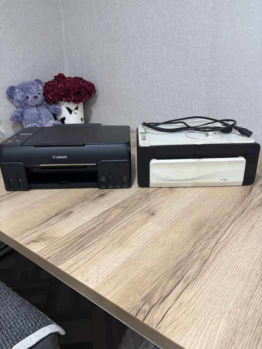 Продам 2 принтера на запчасти (Canon и Ricoh)