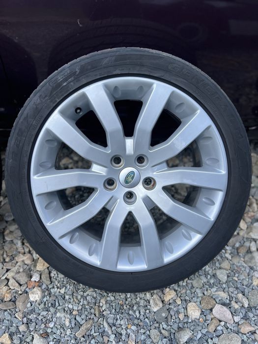 Jante/Roti Range Rover Sport 275/40R20.  5x120