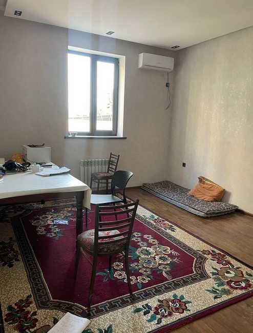 Qoratosh roparasi tahtachilar mahallasi novostroyka kvartira sotiladi