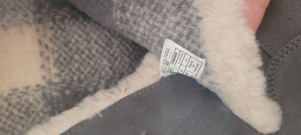 Сиви топли ботушки UGG