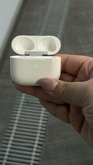 Продам Airpods, в отличном состоянии