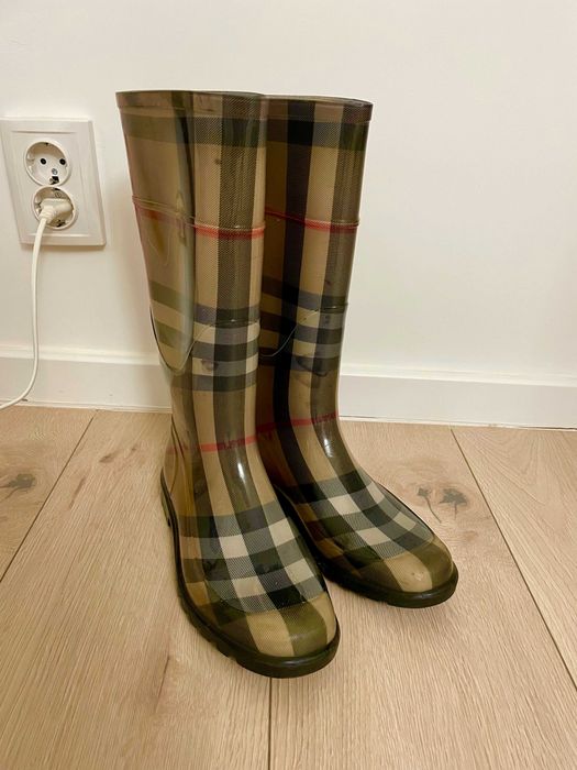 Cizme Burberry de ploaie cauciuc 39
