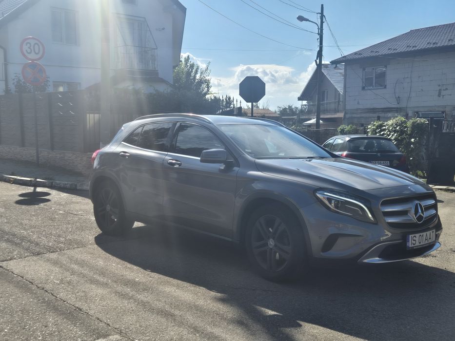 Mercedes-Benz GLA 180