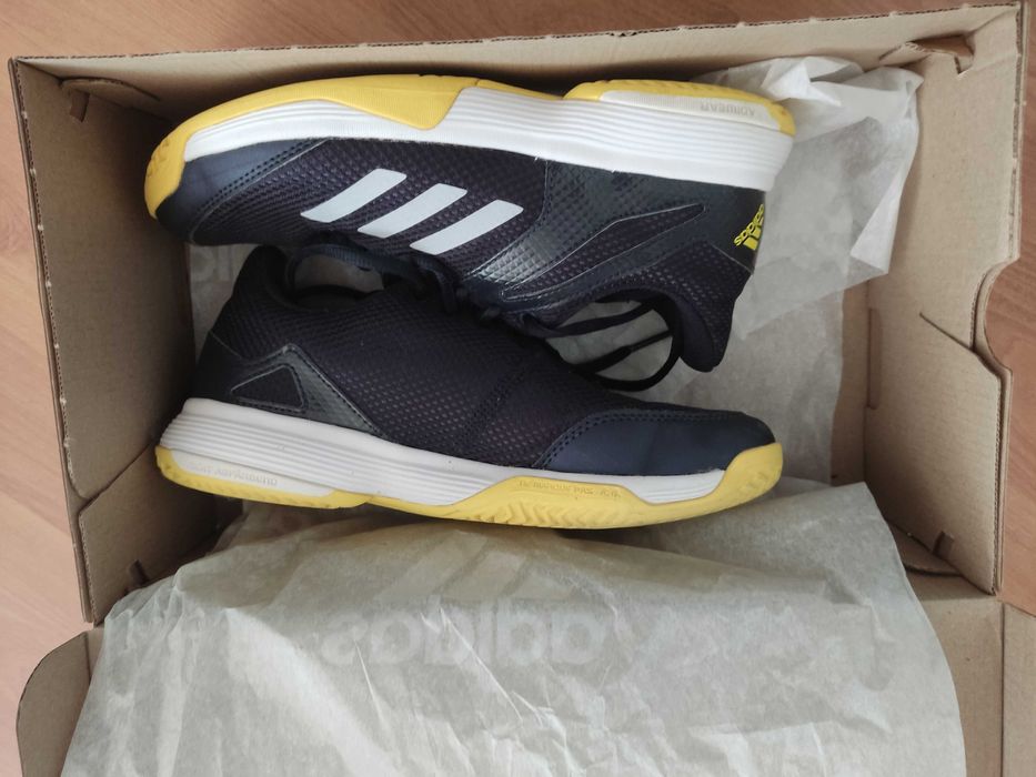Дамски/детски маратонки Adidas 36 номер