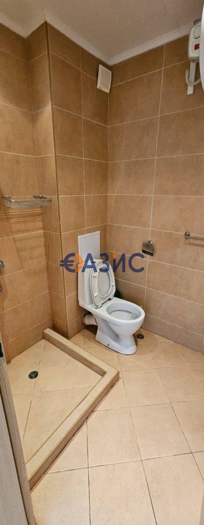Продава се Двустаен апартамент в Черноморец - 59 кв.м за 931 €/кв.м - Снимка #11