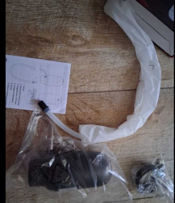 диспенсър и аератор за вино