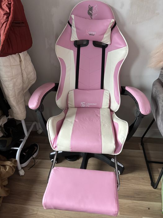 Scaun gaming cu masaj