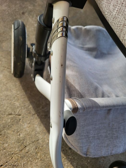 Количка 2в1 с зимен и летен кош