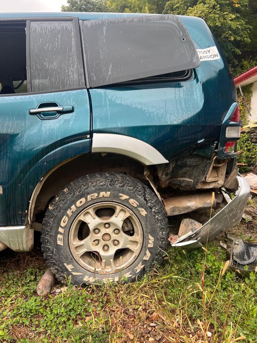 Mitsubishi Pajero MK3 Autoutilitara