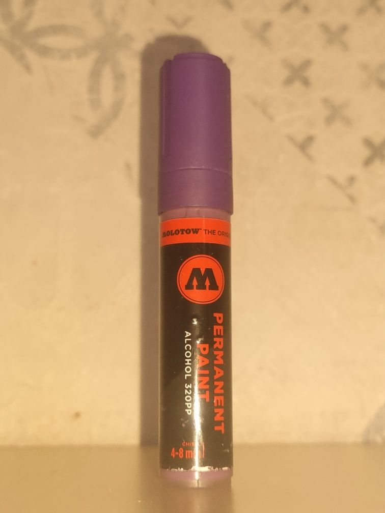 MOLOTOW  маркер.