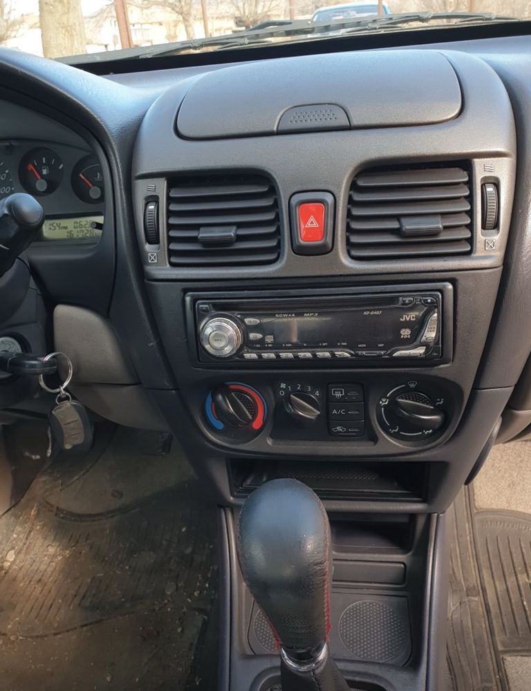 Nissan almera 2.2 115 цял или на части