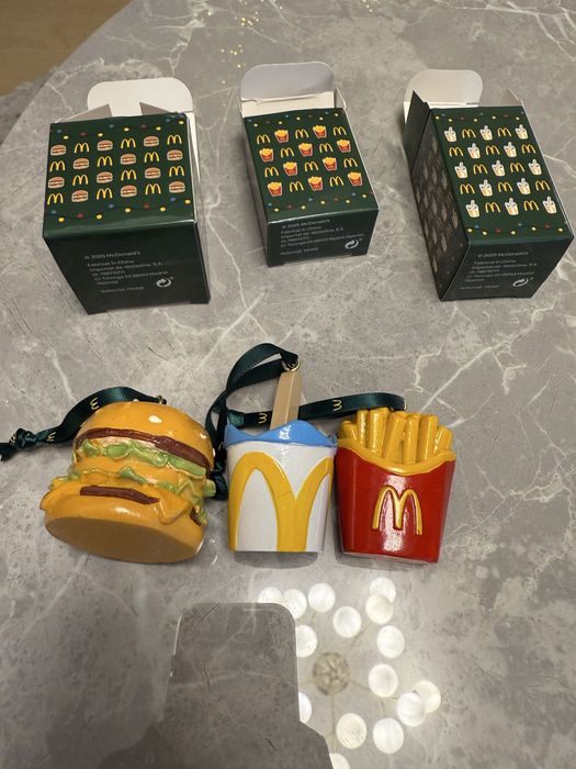Set complet ornamente McDonald’s 2025