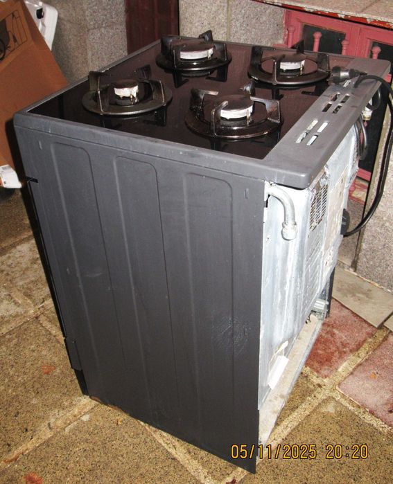 aragaz BEKO  4 ochiuri,  gaz + electric