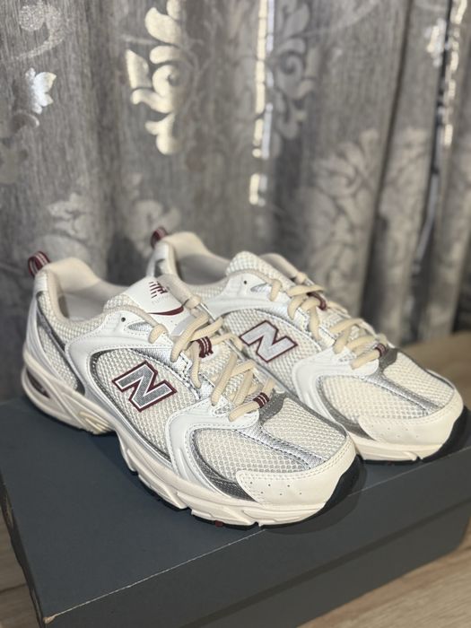 New Balance 530.