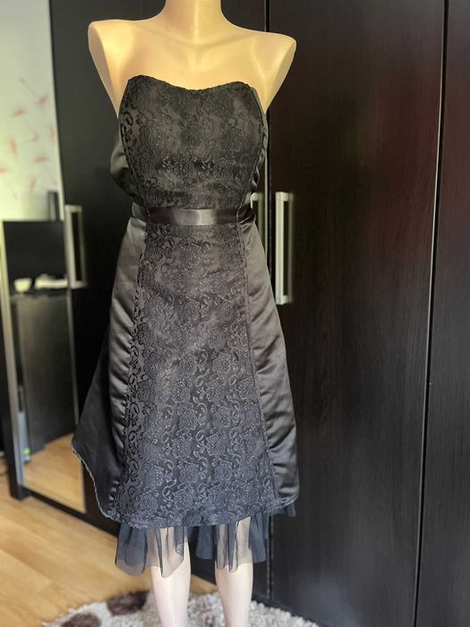 Rochie seara cu dantela
