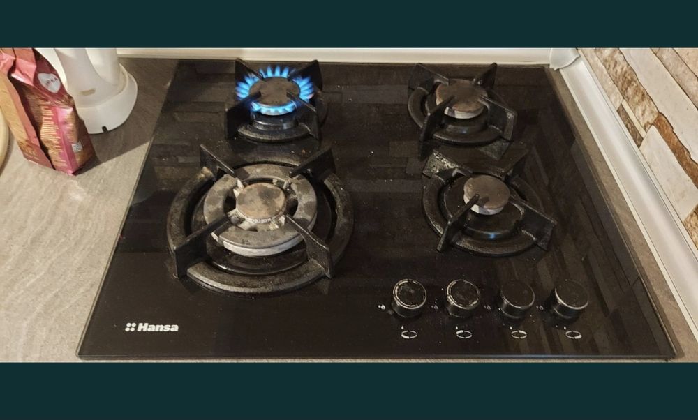 Bucatarie gata de functiune - corpuri inferioare + suspendate +  elect