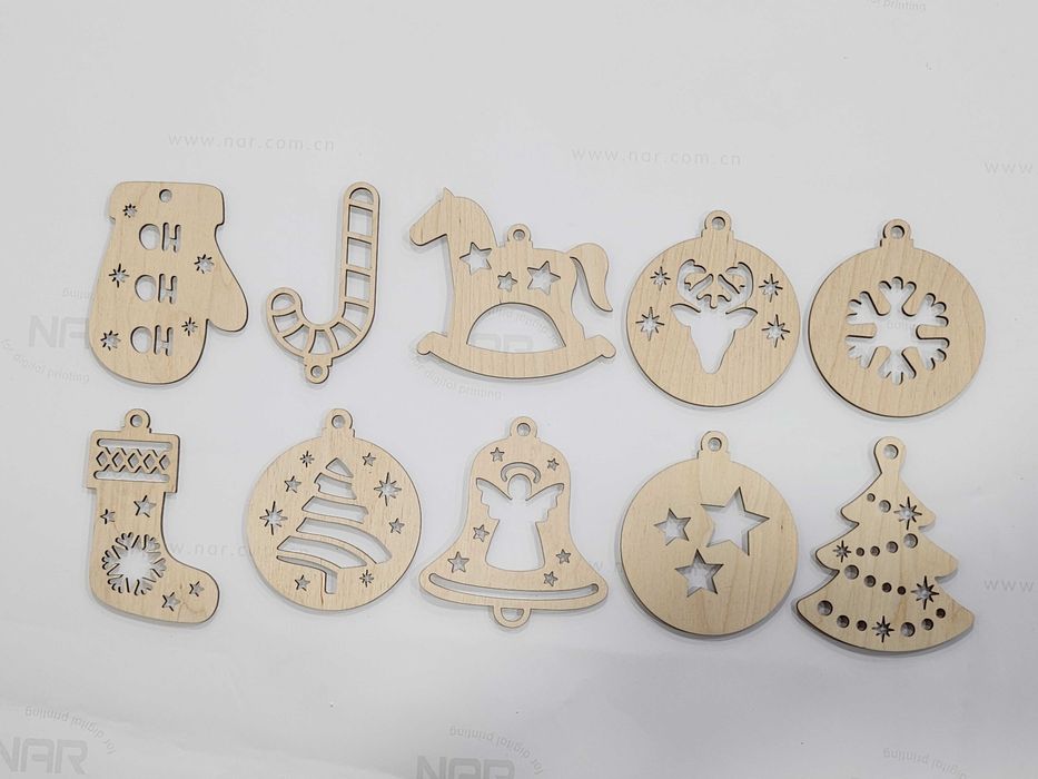 Ёлочные игрушки из дерева