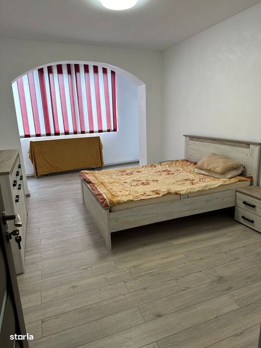 Apartament cu 3 camere de închiriat în zona Dorobanților