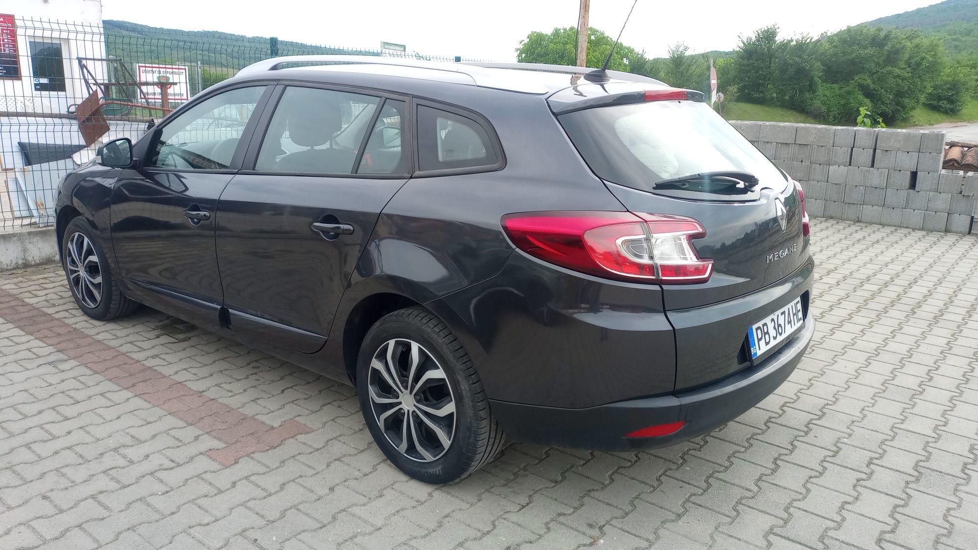 Renault Megane 3/2014г.1,5 dci 110к.с.-12,600лв.
