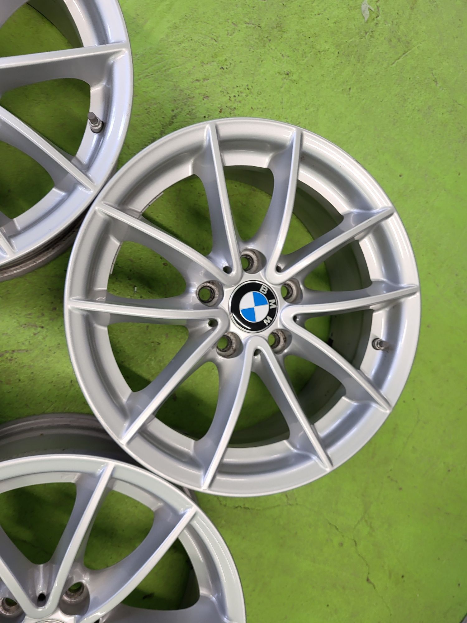 17 5x120 Bmw X3 F25 E90 лети джанти 5х120 бмв